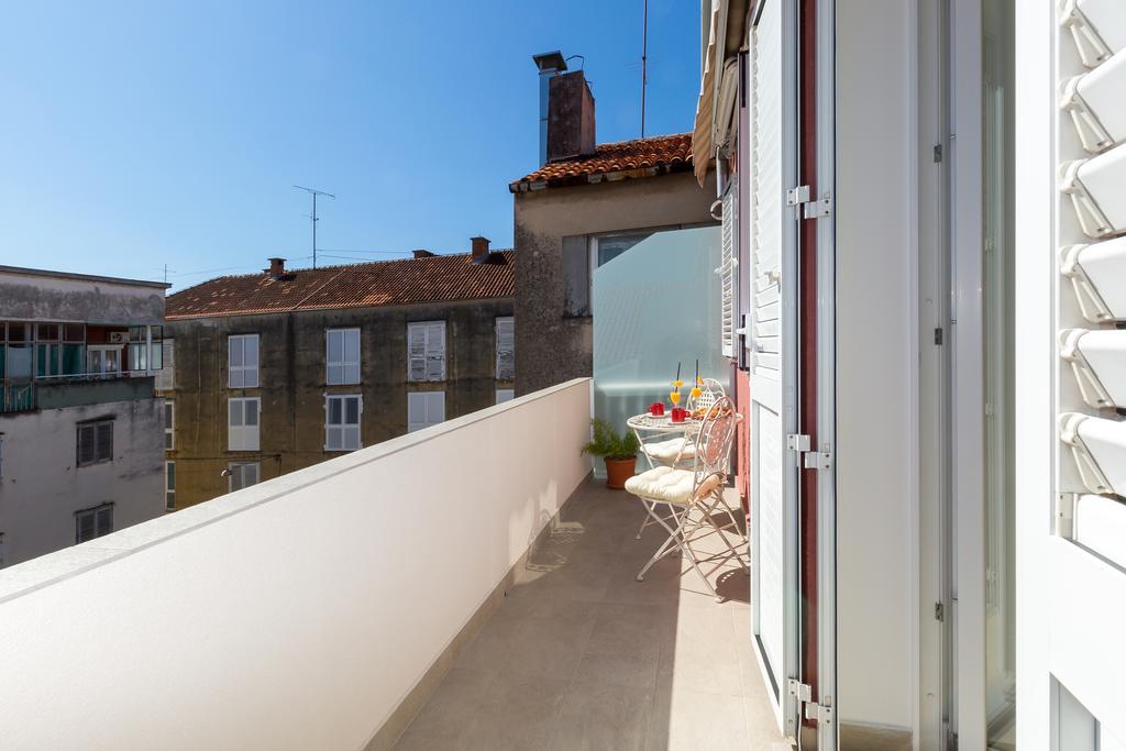 Central Boutique Apartments With Balconies, In Walking Distance To The Sea Zara Esterno foto