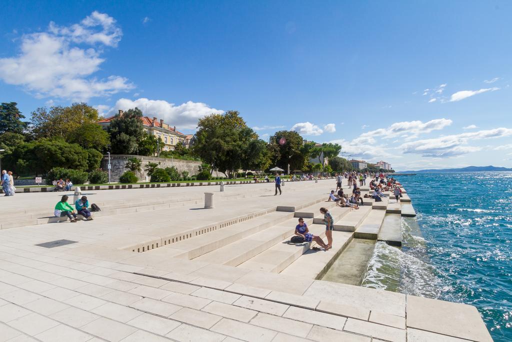 Central Boutique Apartments With Balconies, In Walking Distance To The Sea Zara Esterno foto